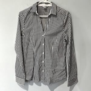 H&M Women's Black & White Button Down